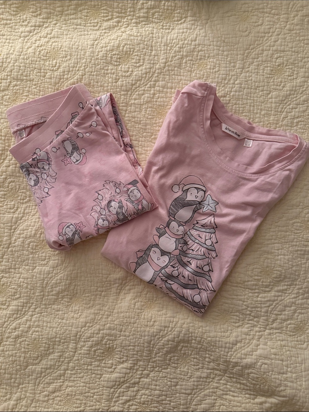 La Vie En Rose Pink Holiday Penguin Matching Pajama Set - Size [XS]